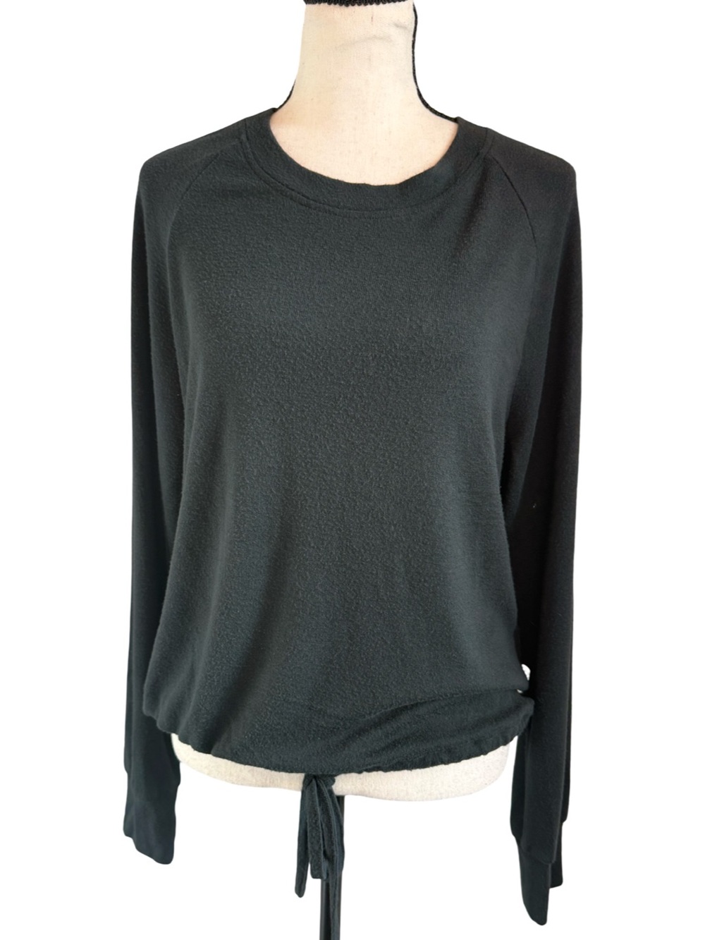 UGG Black Knit Pullover Top M Drawstring Hem Long Sleeve Lightweight Sweater